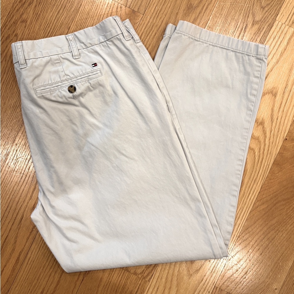 Tommy Hilfiger Men’s Chino, Stone, 38x30